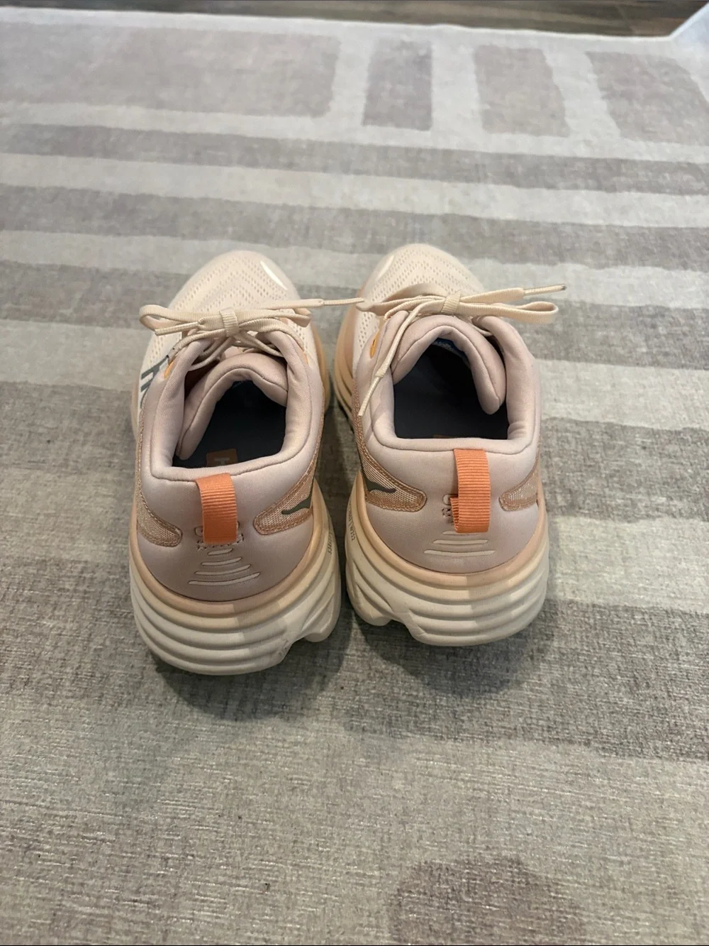 Hoka Women's Bondi 8 - Cream/Vanilla